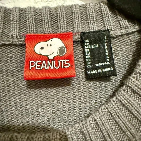 NWOT Peanuts Gray Crewneck Sweater with Snoopy & Yellow Woodstock - Picture 2 of 2